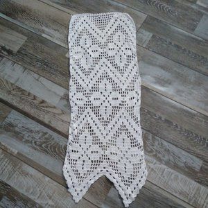 Vintage Crochet Coffee Table Armchair Runner White Floral Farmhouse Cottage